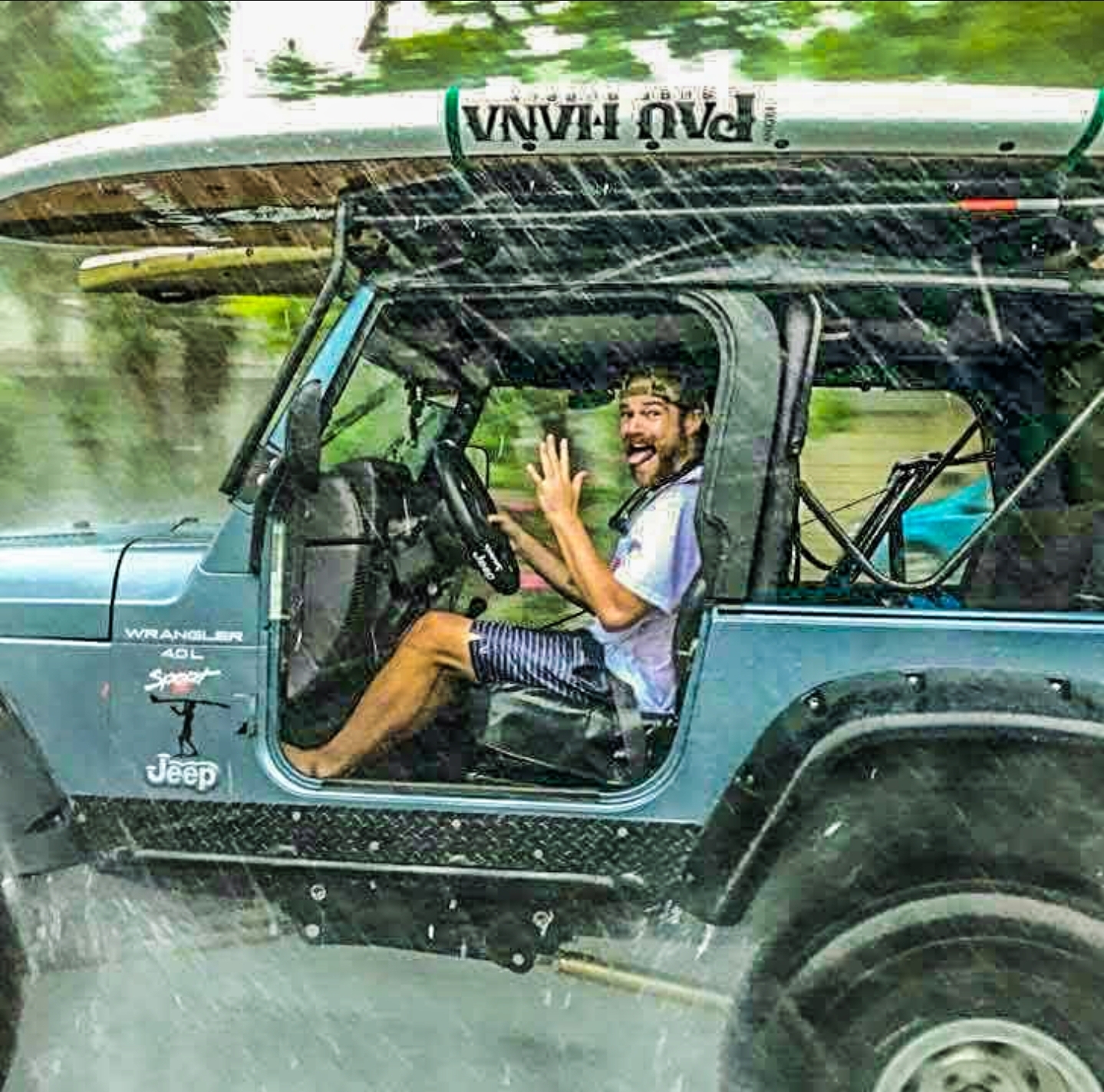 Jeep wrangler multi SUP on roof